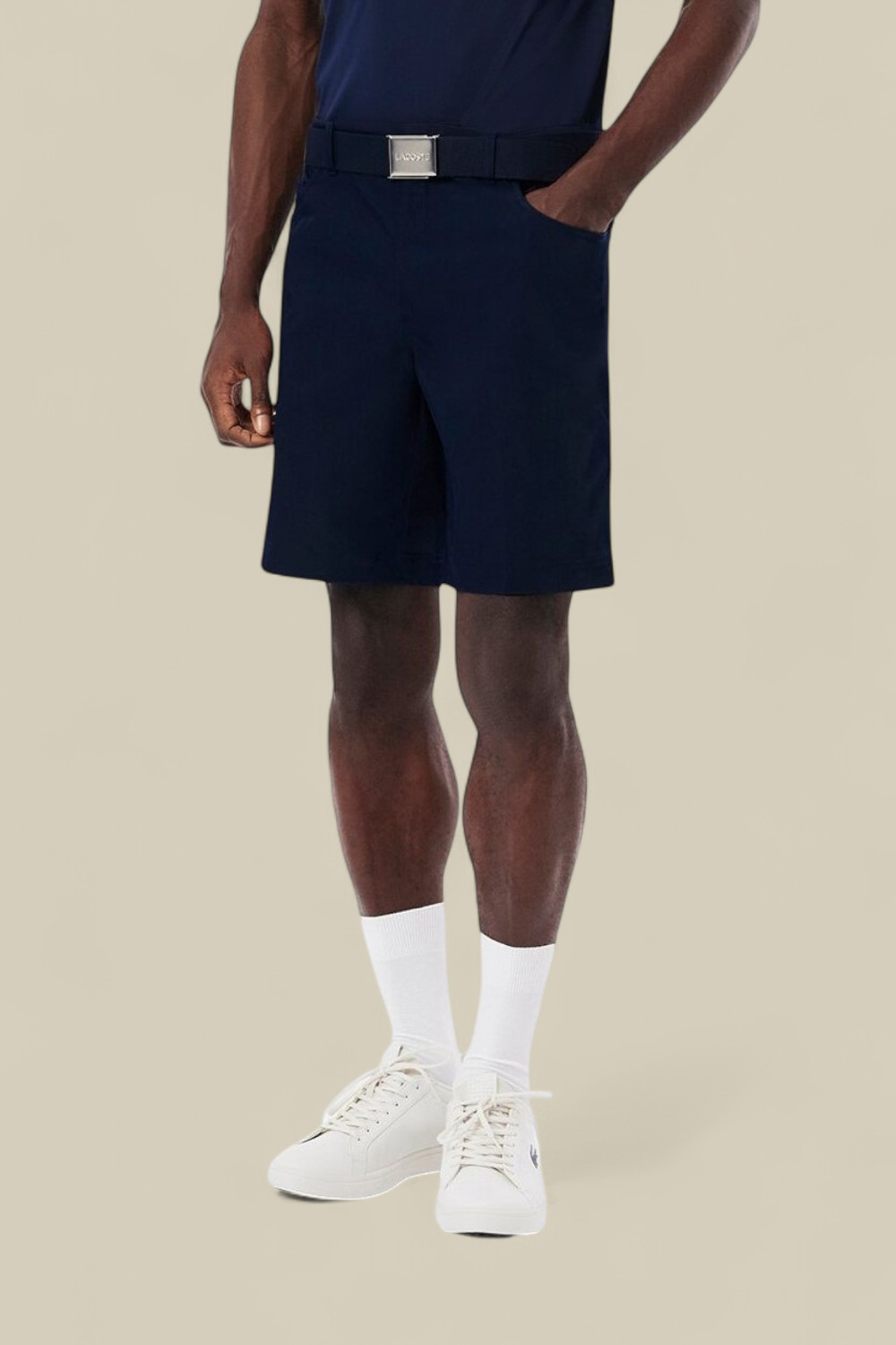 תמונת כל הלוק של מכנסי ברמודה לגולף